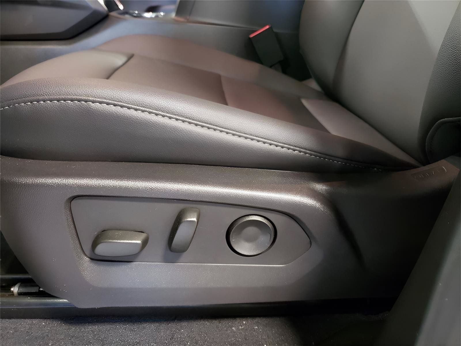 New 2025 GMC Canyon Elevation w/ Convenience Package AWD/4WD image 19
