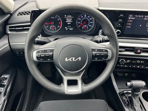 Used 2023 Kia K5 LXS image 18