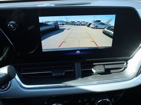 New 2026 Chevrolet Trax LT w/ Sunroof Package image 6