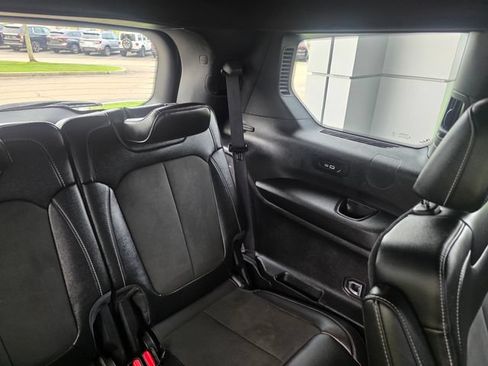 Used 2023 Jeep Grand Cherokee L Laredo AWD/4WD image 16