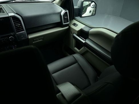 Used 2019 Ford F150 XLT w/ Equipment Group 301A Mid image 11