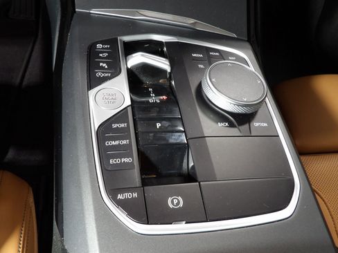 Used 2024 BMW 230i Coupe w/ Convenience Package image 20