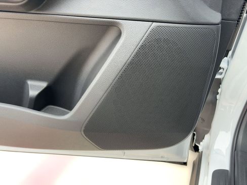 New 2025 Nissan Pathfinder SL w/ Black Appearance Package image 22