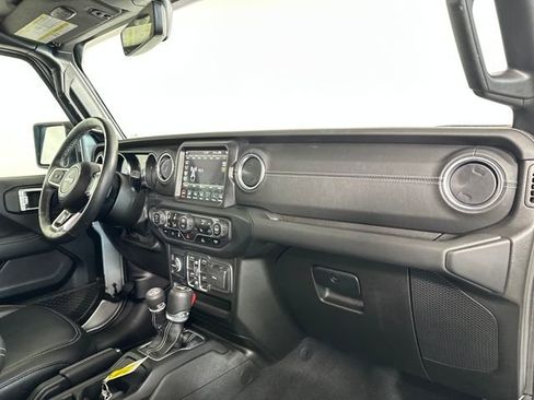 Used 2023 Jeep Wrangler Unlimited Sahara w/ Cold Weather Group image 29