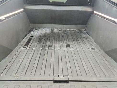 Used 2024 Tesla Cybertruck Cyberbeast image 11