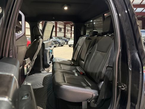 Used 2022 Ford F250 Lariat w/ Lariat Ultimate Package AWD/4WD image 18