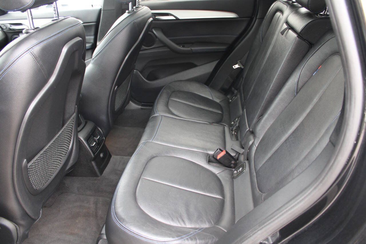 Used 2017 BMW X1 xDrive28i w/ Premium Package AWD/4WD image 10