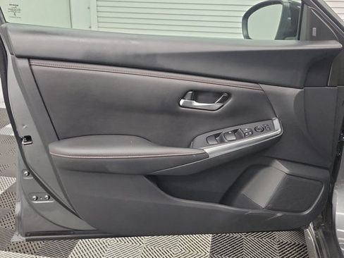 Certified 2023 Nissan Sentra SR FWD image 15