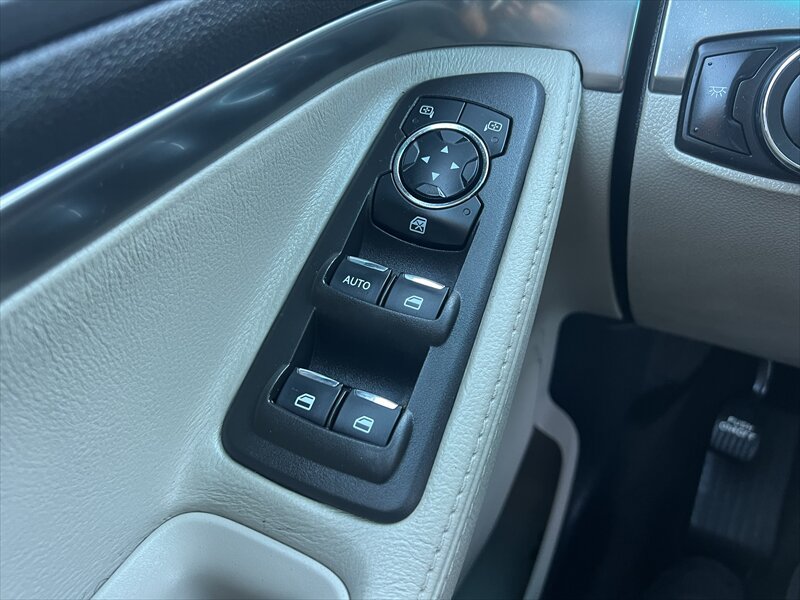 Used 2013 Ford Explorer FWD image 18