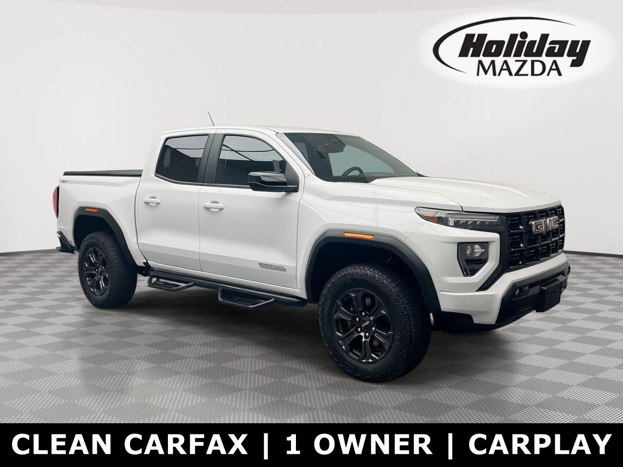 Used 2024 GMC Canyon Elevation w/ Elevation Premium Package AWD/4WD image 1