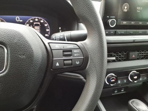 Used 2024 Honda Accord EX image 13