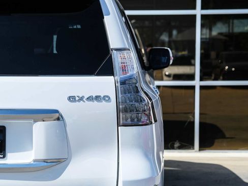 Used 2021 Lexus GX 460 Premium w/ Premium Package AWD/4WD image 13