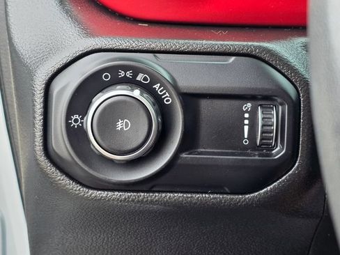Used 2023 Jeep Wrangler Unlimited Rubicon AWD/4WD image 45