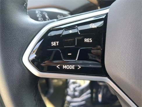 Certified 2023 Volkswagen ID.4 Pro S Plus image 29