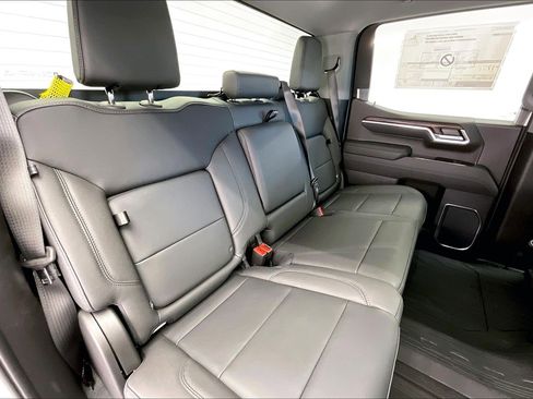 New 2026 GMC Sierra 1500 SLT w/ SLT Premium Package image 10