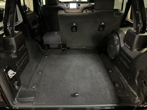Certified 2022 Jeep Wrangler Unlimited Sahara w/ Cold Weather Group AWD/4WD image 14