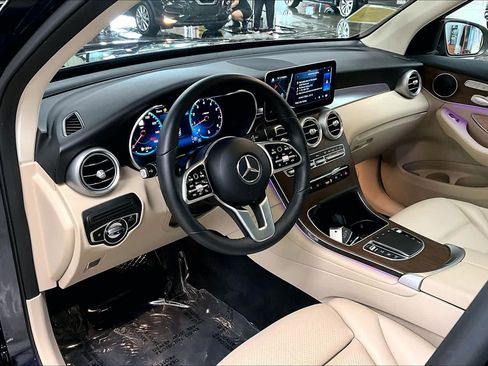 Used 2022 Mercedes-Benz GLC 300 4MATIC image 18
