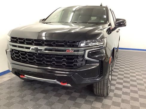 Used 2021 Chevrolet Tahoe Z71 w/ Z71 Signature Package AWD/4WD image 2