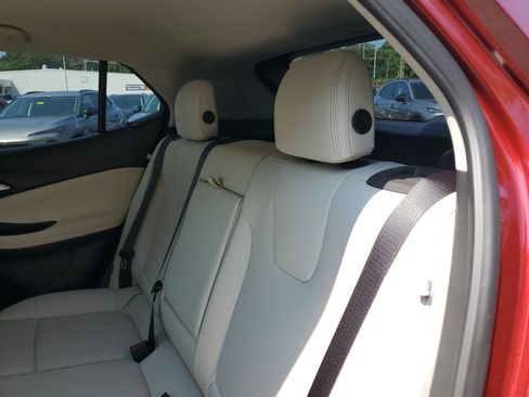 Used 2025 Buick Encore GX Sport Touring w/ Advanced Technology Package image 11