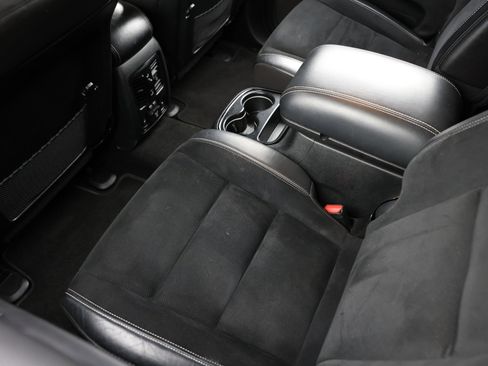 Used 2022 Dodge Durango SRT w/ Technology Group image 13