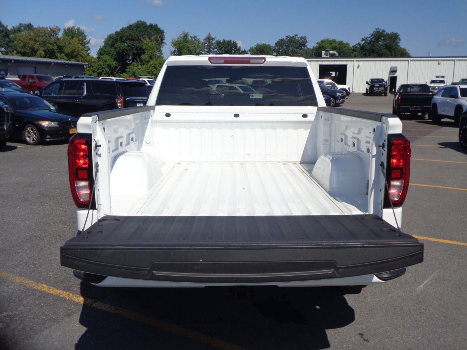 Used 2025 GMC Sierra 1500 Elevation AWD/4WD image 7