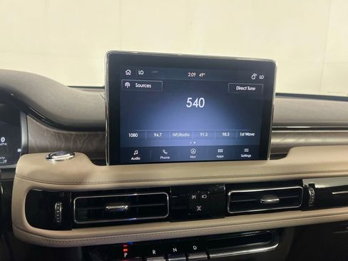 Used 2023 Lincoln Aviator Reserve w/ Equipment Group 201A image 19