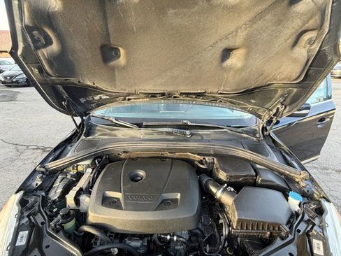 Used 2017 Volvo XC60 T5 Inscription image 28