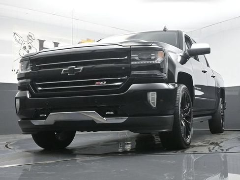 Used 2018 Chevrolet Silverado 1500 LTZ Z71 w/ LTZ Plus Package AWD/4WD image 56
