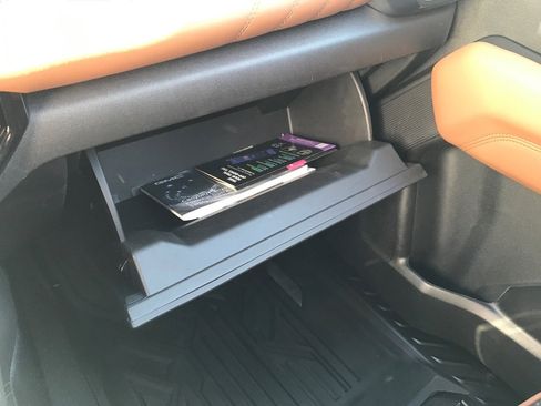 Certified 2024 GMC Canyon AT4 w/ Technology Package image 29