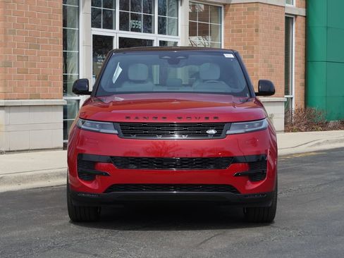 Certified 2026 Land Rover Range Rover Sport SE AWD/4WD image 4