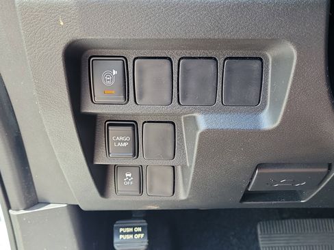 Certified 2024 Nissan Frontier SV w/ Technology Package RWD image 22