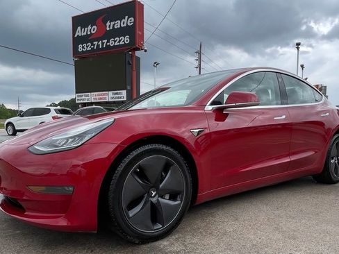 Used 2018 Tesla Model 3 Long Range image 3