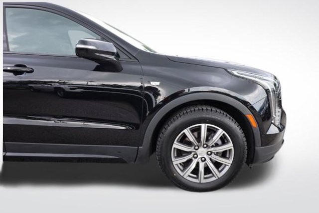 Used 2023 Cadillac XT4 Sport AWD/4WD image 16