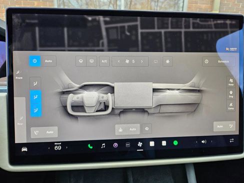 Used 2022 Tesla Model X image 32