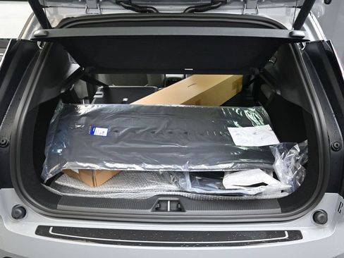 New 2026 Volvo EX30 Cross Country Ultra image 17