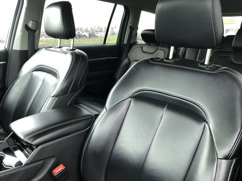 Used 2023 Jeep Grand Cherokee L Limited image 23