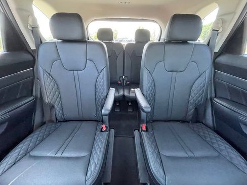 Used 2023 Kia Sorento SX AWD/4WD image 31