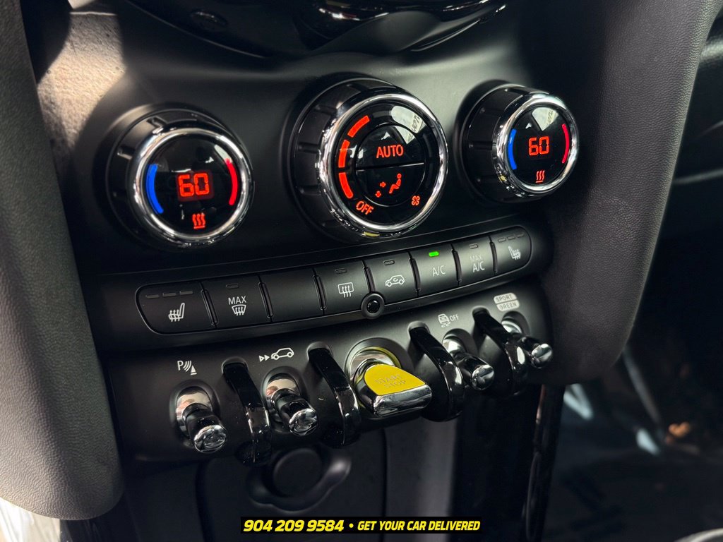 Used 2022 MINI Cooper SE w/ Driver Assistance Package FWD image 21