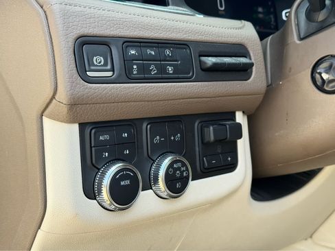 Used 2024 GMC Yukon Denali w/ LPO, Floor Liner Package AWD/4WD image 14