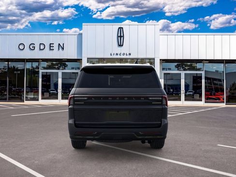 New 2026 Lincoln Navigator Black Label AWD/4WD image 5