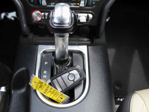Used 2018 Ford Mustang Premium RWD image 23