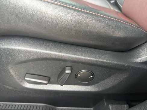 Used 2021 Ford Edge Titanium w/ Equipment Group 301A AWD/4WD image 29