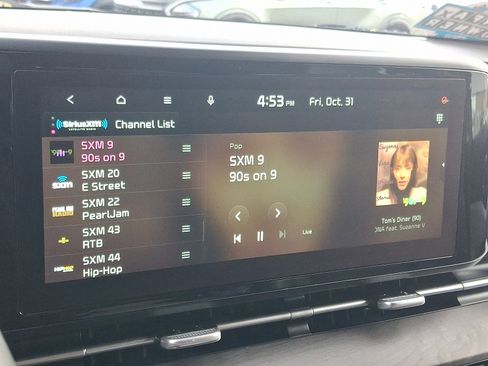 Certified 2023 Kia Carnival EX image 18