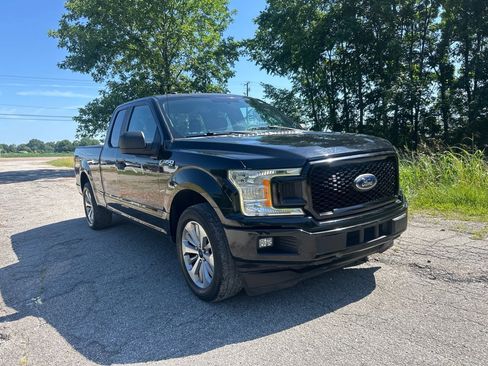 Used 2018 Ford F150 XL w/ Equipment Group 101A Mid RWD image 1