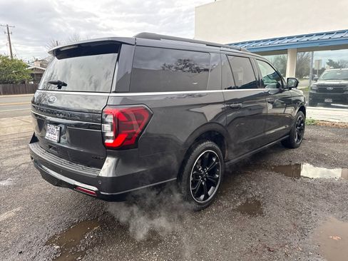 Certified 2022 Ford Expedition Max Limited image 5