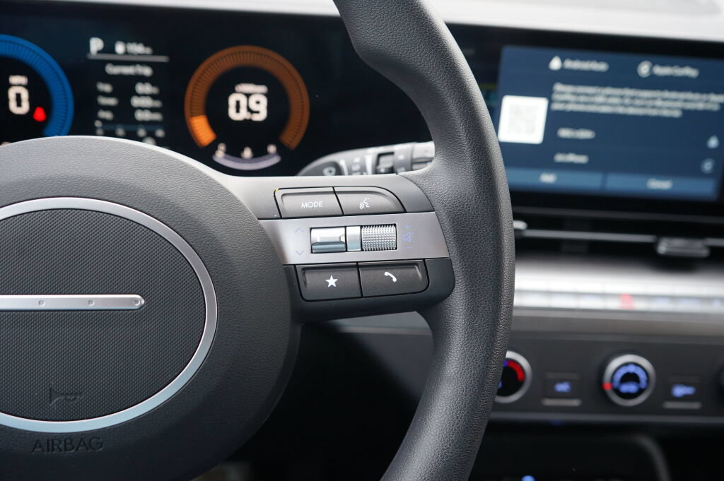 Certified 2026 Hyundai Kona SE FWD image 27