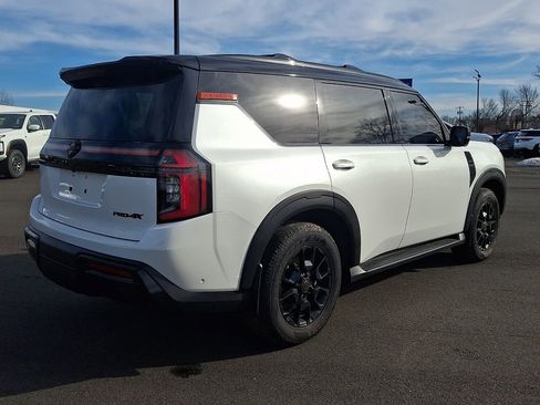 Certified 2025 Nissan Armada PRO-4X image 6
