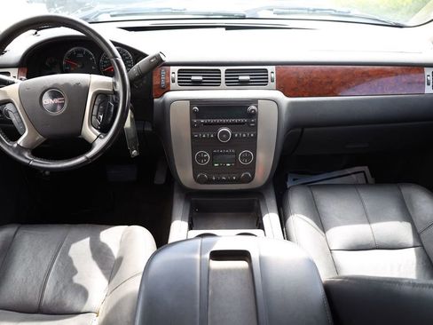 Used 2009 GMC Sierra 2500 SLT w/ SLT Convenience Package AWD/4WD image 19