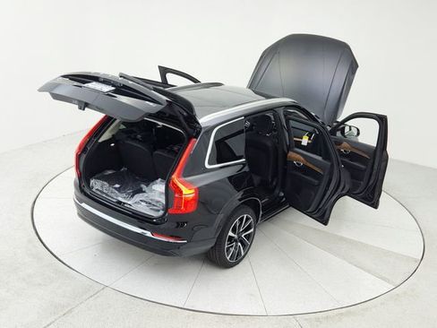 Certified 2025 Volvo XC90 B6 Plus w/ Protection Package image 16