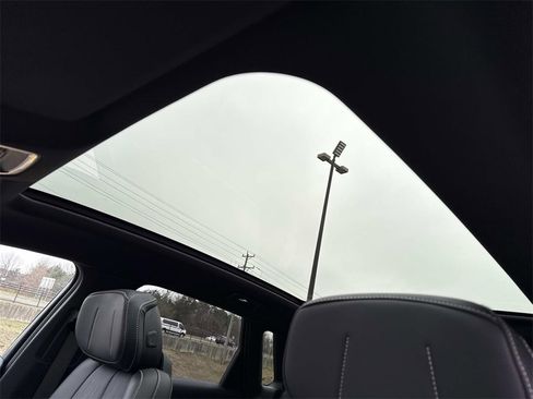 Used 2025 Cadillac Lyriq Luxury w/ LPO, Floor Liner Package image 18